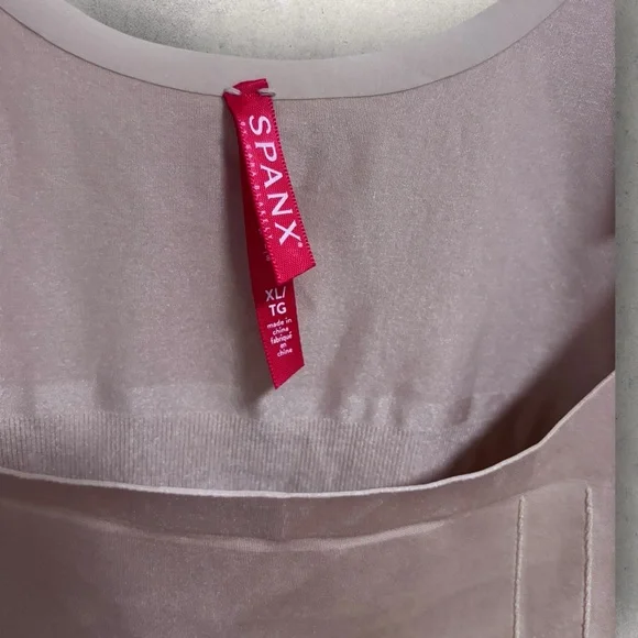 nwt SPANX open bust mid thigh bodysuit - Picture 2 of 4